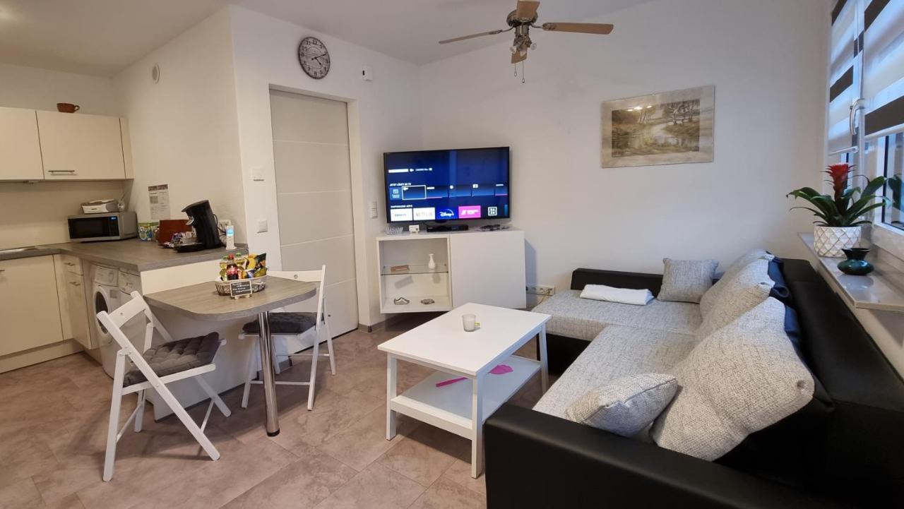 Gemuetliche Ferienwohnung Reinsfeld Esterno foto
